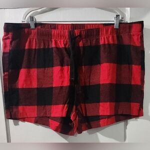 🌹Old Navy High Waist Red and Black Plaid Shorts
